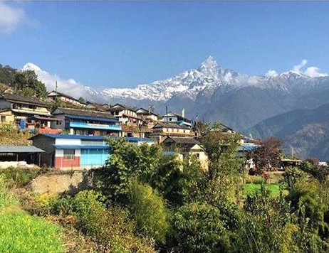 One of my favorite photos of the trip... beauty at its best in #Nepal #livewild with @wildguanabana 